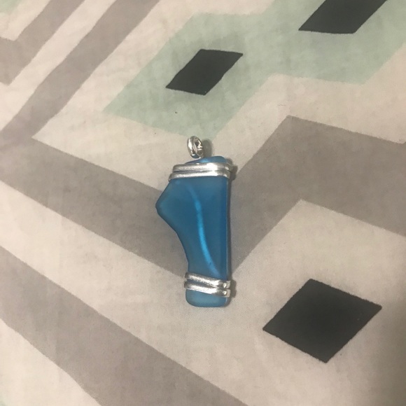 STERLING SILVER beach glass pendant - Picture 2 of 2